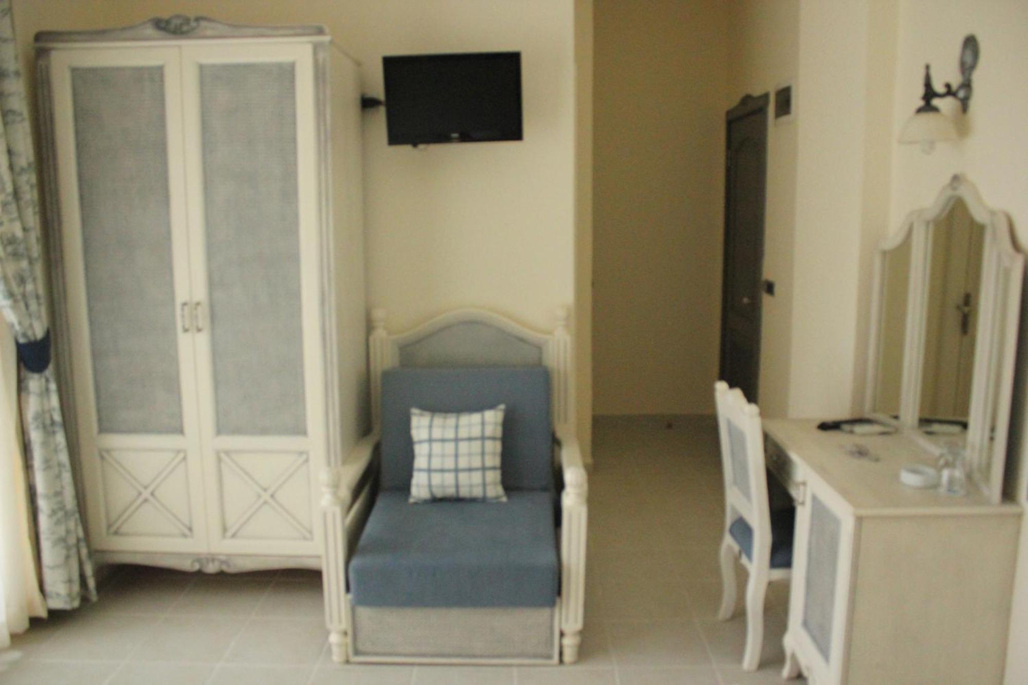 Dolina Hotel Cesme Exterior photo